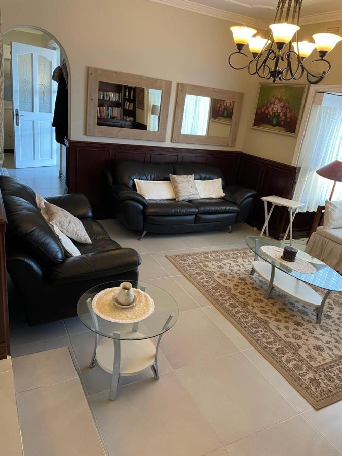 Eden Rose Manor B&B La Mercy Luaran gambar